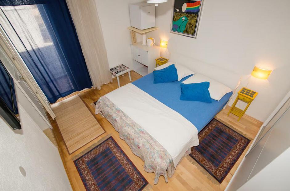 Apartment 5